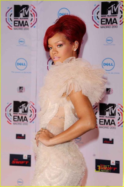 rihanna-127368.jpg